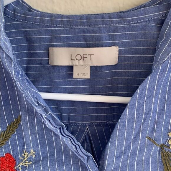 Blue button down with embroidered flowers - Picture 6 of 8